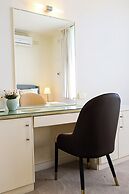 StayAU Spacious 6BR McKinnon Pool Home