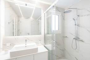 Luxury Apartment next to the National Museum