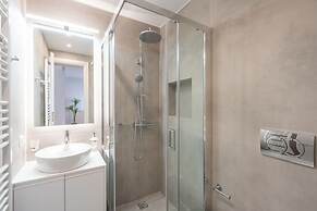 Luxury Apartment next to the National Museum