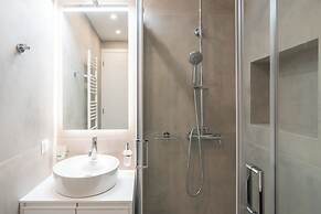 Luxury Apartment next to the National Museum