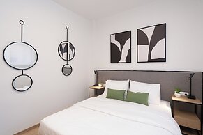 Luxury Apartment next to the National Museum