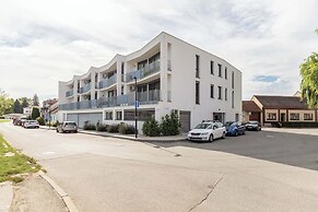 Fully equipped apartments with Terraces, Free garage parking, Netflix 