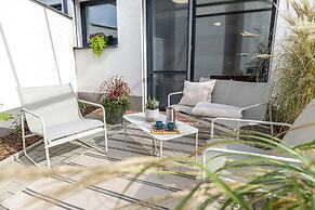 Fully equipped apartments with Terraces, Free garage parking, Netflix 