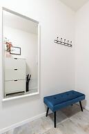 Fully equipped apartments with Terraces, Free garage parking, Netflix