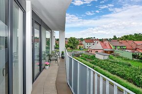 Fully equipped apartments with Terraces, Free garage parking, Netflix