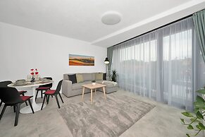 Fully equipped apartments with Terraces, Free garage parking, Netflix