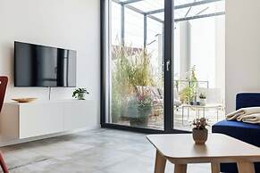 Fully equipped apartments with Terraces, Free garage parking, Netflix