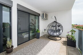 Fully equipped apartments with Terraces, Free garage parking, Netflix