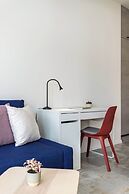 Fully equipped apartments with Terraces, Free garage parking, Netflix