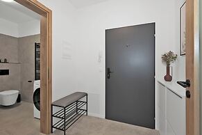 Fully equipped apartments with Terraces, Free garage parking, Netflix