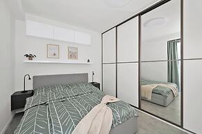 Fully equipped apartments with Terraces, Free garage parking, Netflix