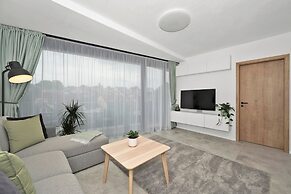 Fully equipped apartments with Terraces, Free garage parking, Netflix
