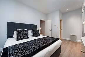 115 Beaufort Mansions