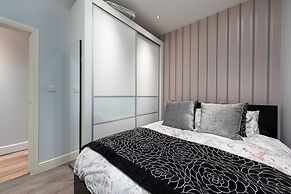 115 Beaufort Mansions