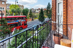 115 Beaufort Mansions