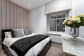 115 Beaufort Mansions