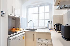 Sloane Street by CAPITAL