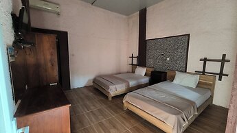 New Lishafa Guesthouse