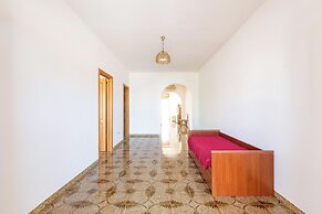 4100 Sisters' House by Barbarhouse