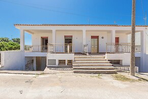 4100 Sisters' House by Barbarhouse