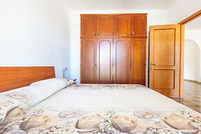 4100 Sisters' House by Barbarhouse