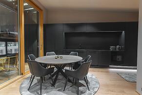 Royal Roi Luxury suite
