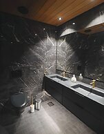 Royal Roi Luxury suite