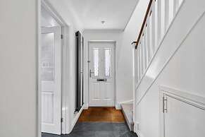 Knights Rest -beautiful Home in Dover With Parking