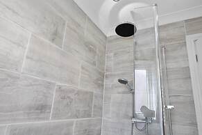 Knights Rest -beautiful Home in Dover With Parking