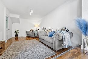 Knights Rest -beautiful Home in Dover With Parking