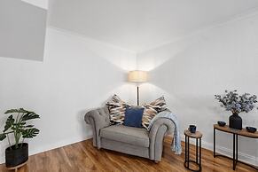 Knights Rest -beautiful Home in Dover With Parking