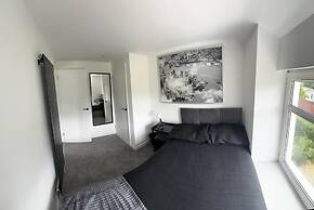 New High Spec 3 Bedroom Holiday Home