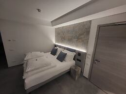 Attilio High Living Suites - Adults Only