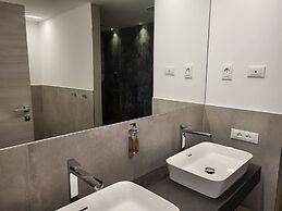Attilio High Living Suites - Adults Only