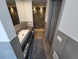 Attilio High Living Suites - Adults Only