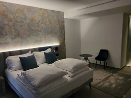 Attilio High Living Suites - Adults Only