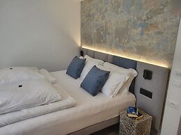 Attilio High Living Suites - Adults Only