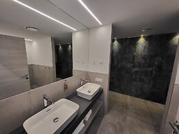 Attilio High Living Suites - Adults Only