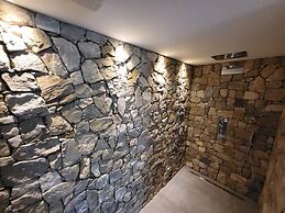 Attilio High Living Suites - Adults Only