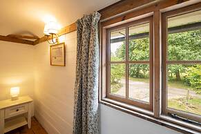 Host Stay Downs Farm Granary