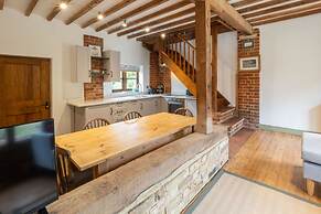 Host Stay Downs Farm Granary