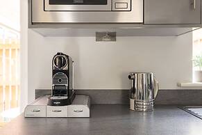 Host Stay Shipwright Lodge