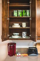 Comfortable Pasadena Retreat With Good Location