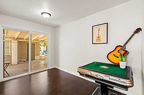 Comfortable Pasadena Retreat With Good Location