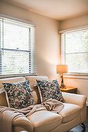 Comfortable Pasadena Retreat With Good Location