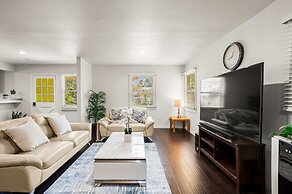 Comfortable Pasadena Retreat With Good Location