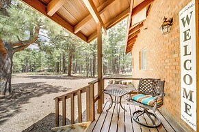 Fire Pit & Grill: Spacious 'forest Lakes Chalet'