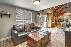 Fire Pit & Grill: Spacious 'forest Lakes Chalet'