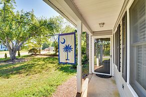 Seneca Escape w/ Screened Patio: Near Lakes!