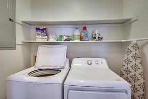 Seneca Escape w/ Screened Patio: Near Lakes!